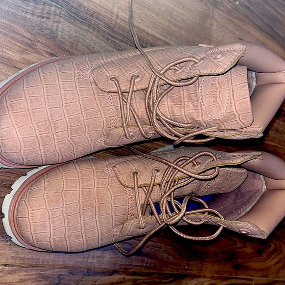 Lugz light pink boots - Picture 1 of 4